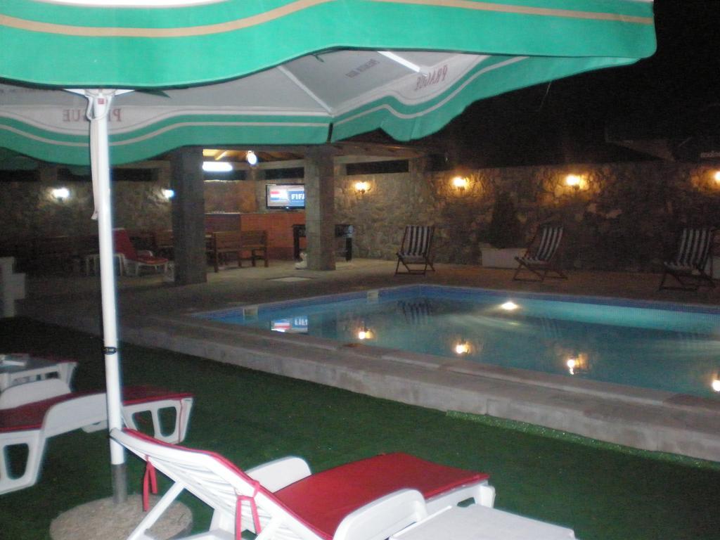 Apartments Vila Lazarevic Tivat Eksteriør billede