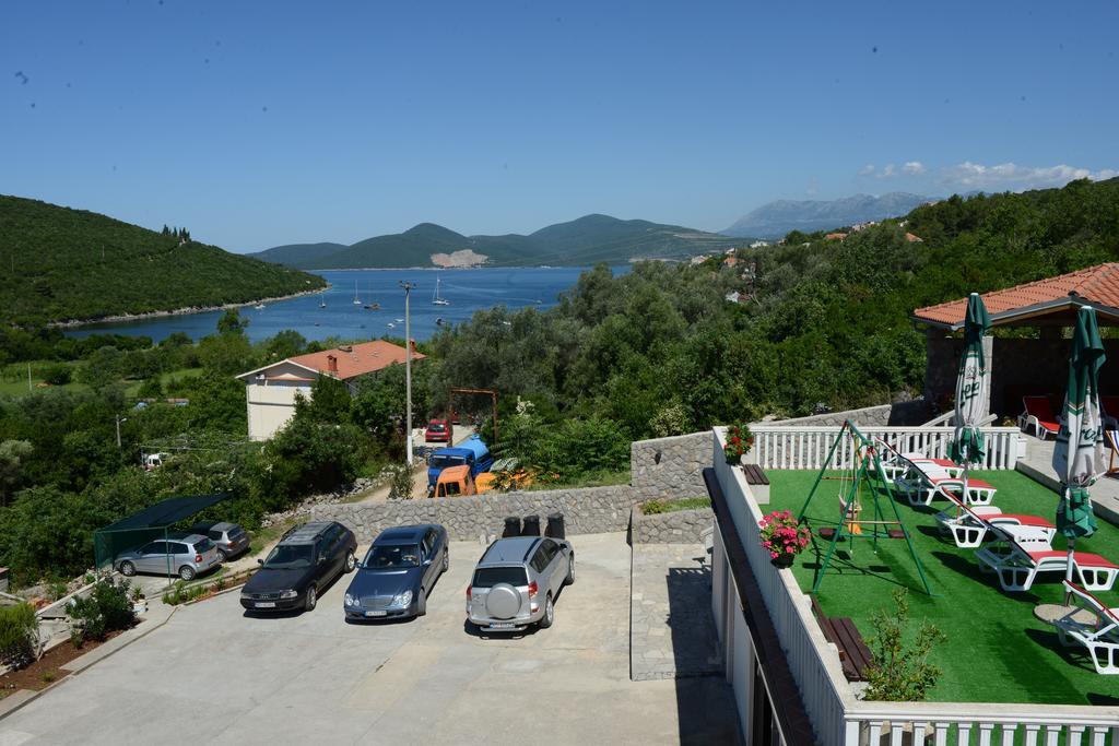 Apartments Vila Lazarevic Tivat Eksteriør billede