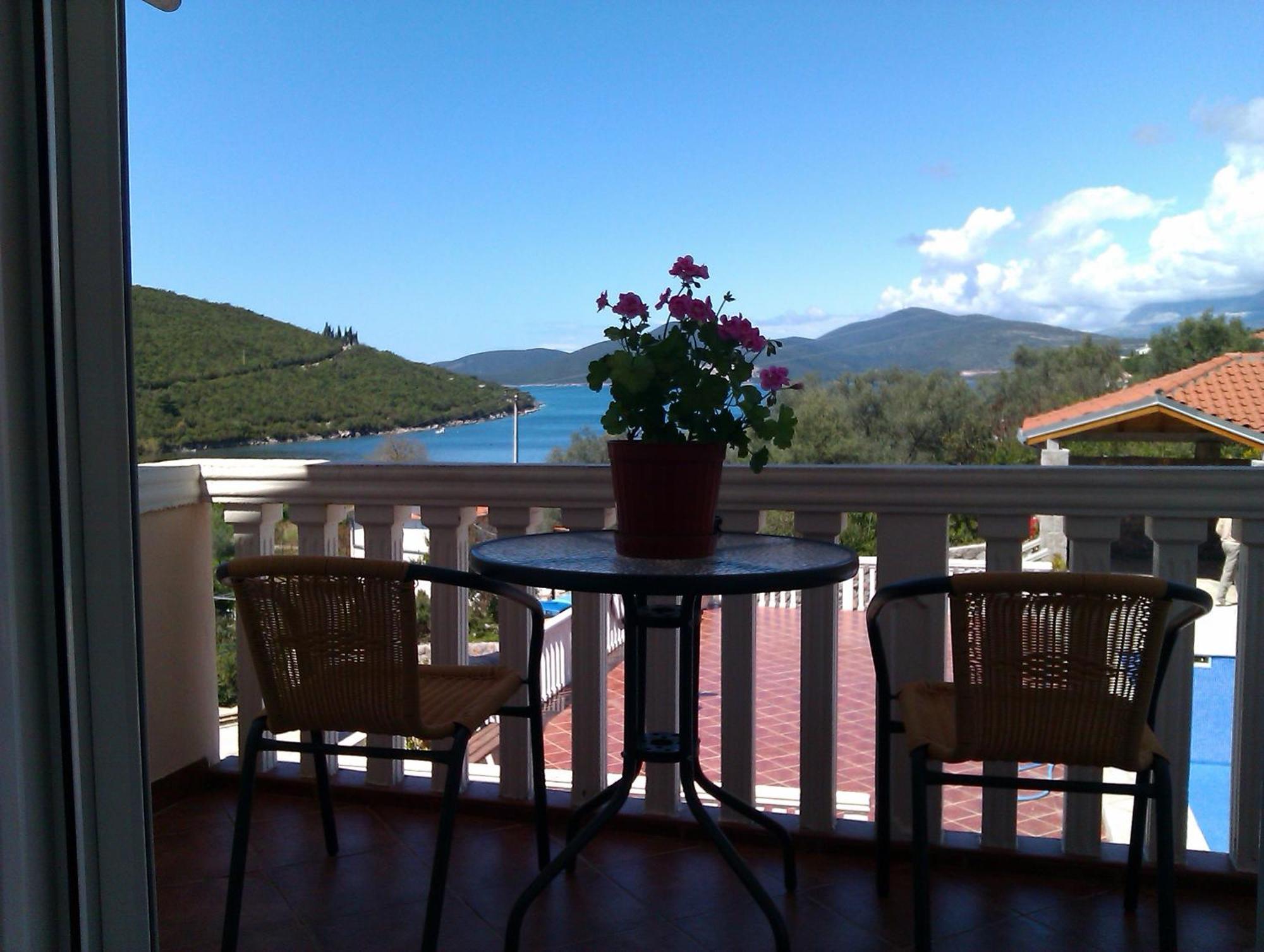 Apartments Vila Lazarevic Tivat Eksteriør billede